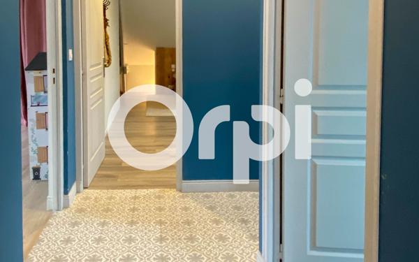 Maison à vendre    5 pièces •  Saumur