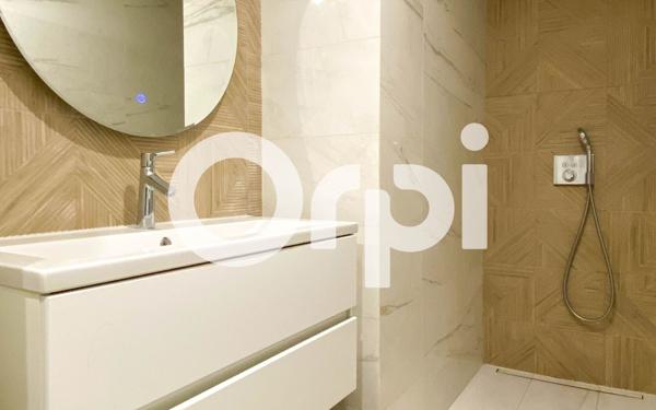 Maison à vendre    5 pièces •  Saumur