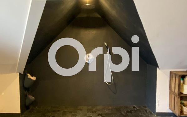 Maison à vendre    5 pièces •  Saumur