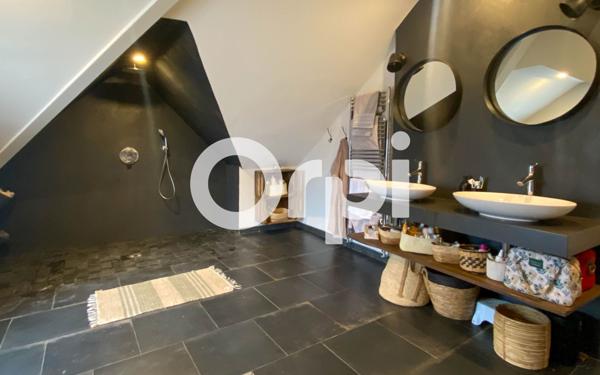 Maison à vendre    5 pièces •  Saumur