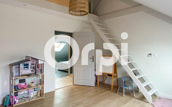 Maison à vendre    5 pièces •  Saumur