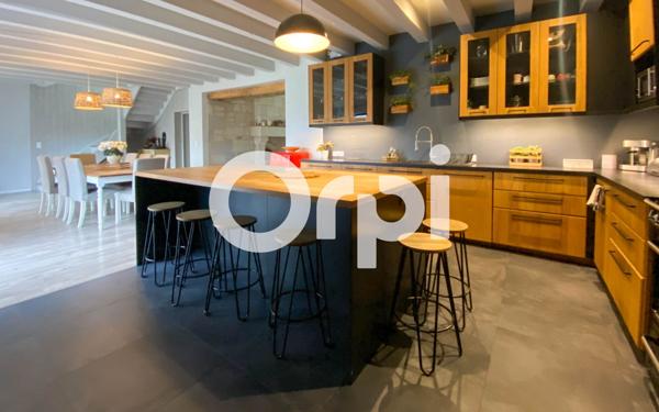 Maison à vendre    5 pièces •  Saumur