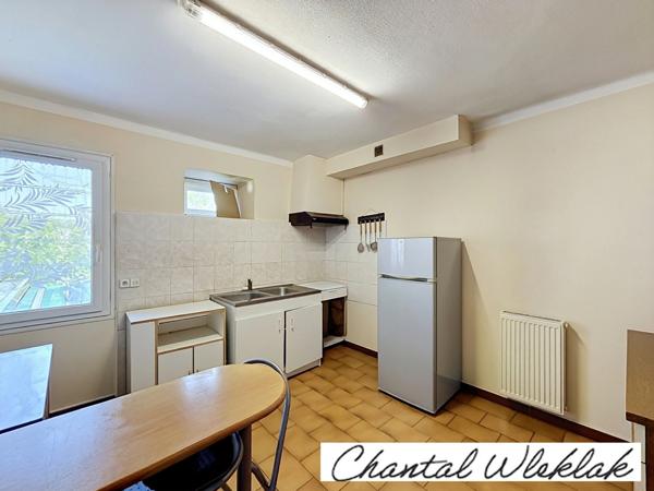 Immeuble de rapport à vendre 3 logements  (07) à Lachapelle sous Aubenas 145 m2 hab - Terrain 415 m2