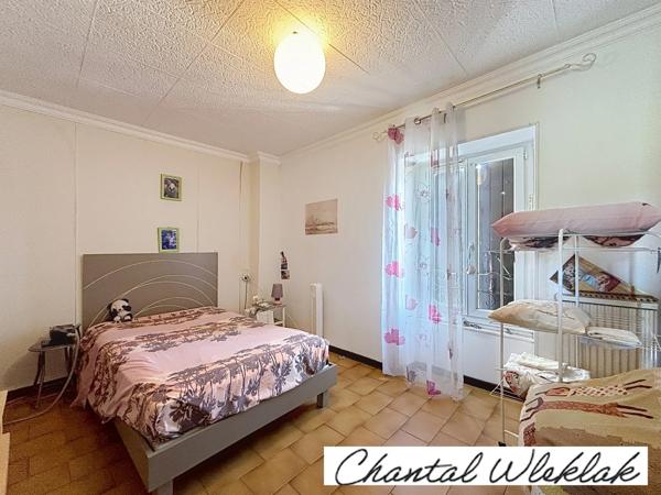 Immeuble de rapport à vendre 3 logements  (07) à Lachapelle sous Aubenas 145 m2 hab - Terrain 415 m2