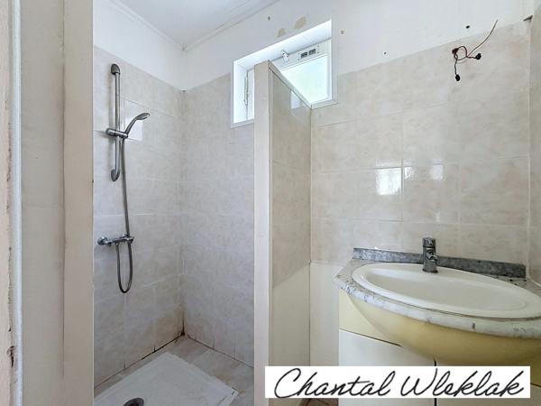 Immeuble de rapport à vendre 3 logements  (07) à Lachapelle sous Aubenas 145 m2 hab - Terrain 415 m2