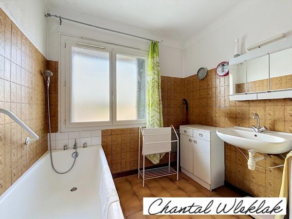 Immeuble de rapport à vendre 3 logements  (07) à Lachapelle sous Aubenas 145 m2 hab - Terrain 415 m2
