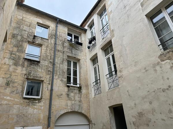 T2 au 1er étage avec cave