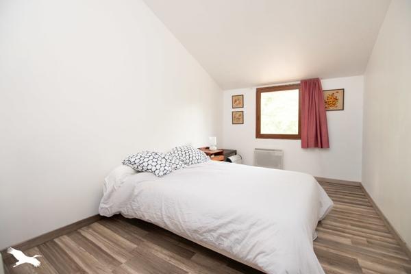 Maison à vendre 830 000 € Clermont-le-Fort 10 p 430 m² DPE D