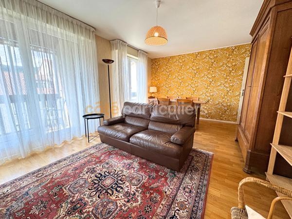 Location
                Appartement95,7 m² - 5 Pièces -
                    CHAMALIERES (63400)