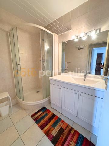 Location
                Appartement95,7 m² - 5 Pièces -
                    CHAMALIERES (63400)