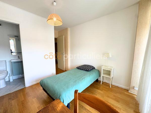 Location
                Appartement95,7 m² - 5 Pièces -
                    CHAMALIERES (63400)