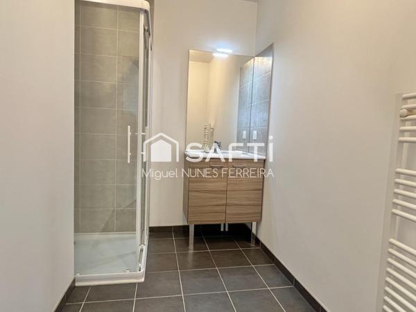 APPARTEMENT T2 AVEC BALCON - ASCENSEUR - PLACE DE PARKING