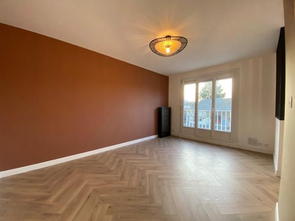 Appartement Lons-Le-Saunier / 2 pièces / 1 chambre / 42 m²