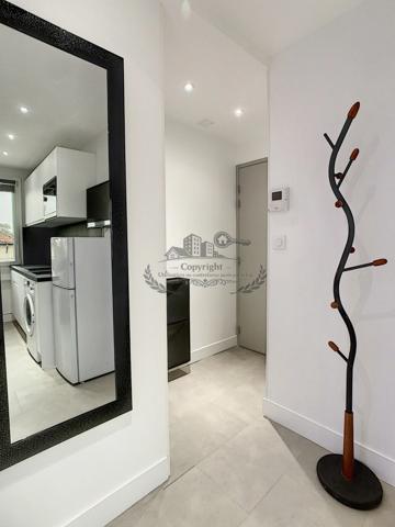 Superbe Studio 18.10 m² entièrement meublé et équipé Lyon 3e, Accès Universités, tram T3 et métro D
