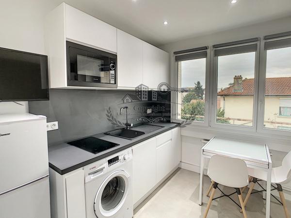 Superbe Studio 18.10 m² entièrement meublé et équipé Lyon 3e, Accès Universités, tram T3 et métro D
