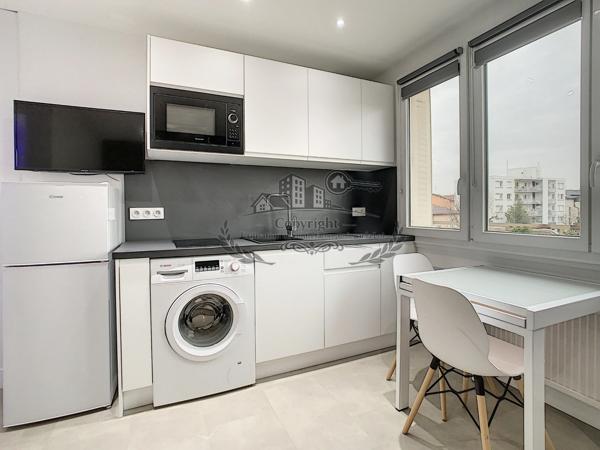 Superbe Studio 18.10 m² entièrement meublé et équipé Lyon 3e, Accès Universités, tram T3 et métro D
