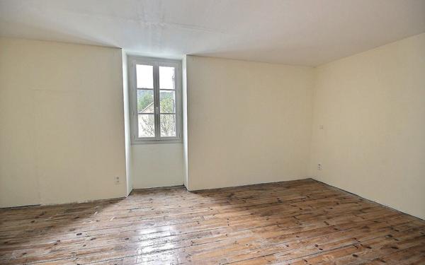 Maison à vendre    5 pièces • 141 m2 Gan