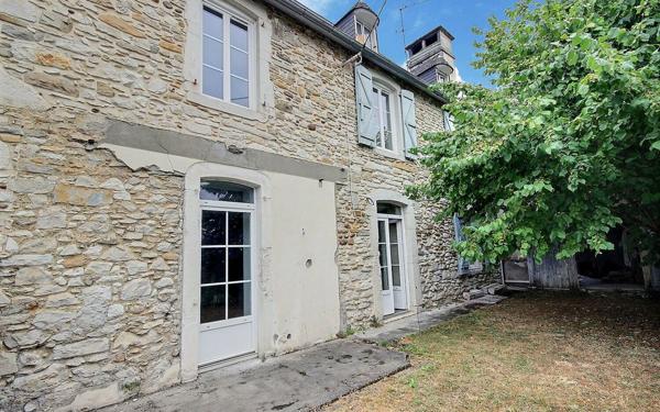 Maison à vendre    5 pièces • 141 m2 Gan