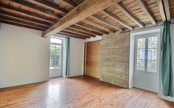 Maison à vendre    5 pièces • 141 m2 Gan