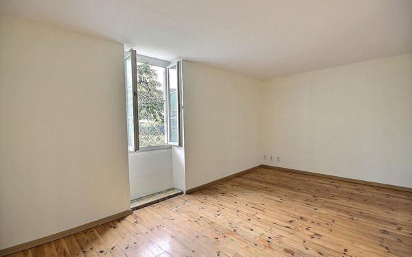 Maison à vendre    5 pièces • 141 m2 Gan