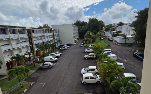 Appartement à vendre    5 pièces • 169,46 m2 Le Gosier