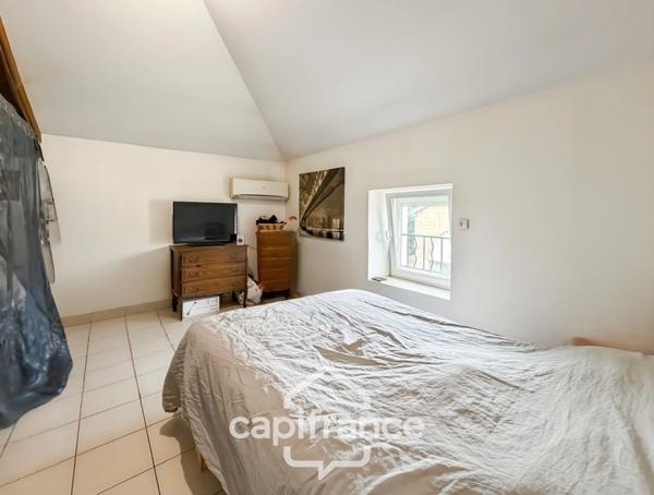 Immeuble à vendre SALAISE SUR SANNE (38) 3 appartements et un local commercial