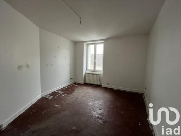 Maison à vendre 10 pièces 200 m² Descartes