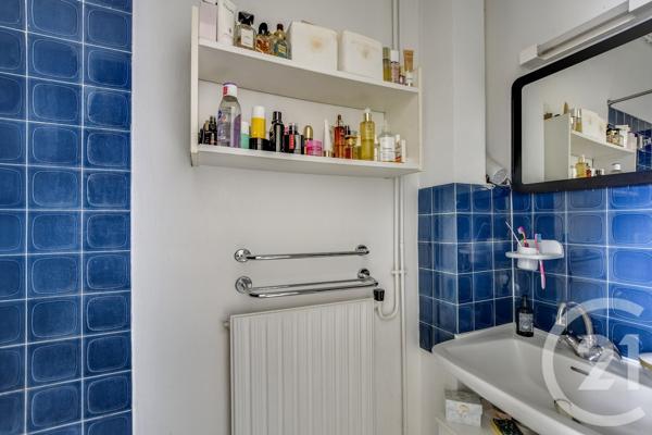 Appartement F2 à vendre  2 pièces - 29,92 m 2   PARIS  - 75017