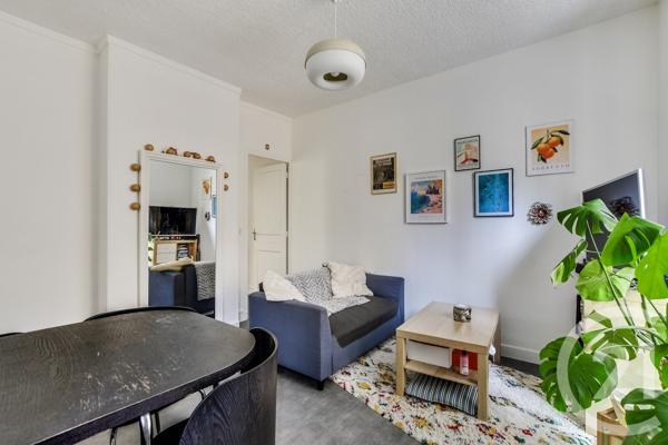 Appartement F2 à vendre  2 pièces - 29,92 m 2   PARIS  - 75017