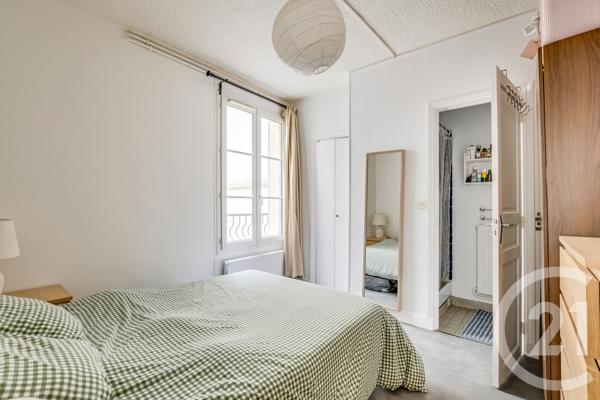 Appartement F2 à vendre  2 pièces - 29,92 m 2   PARIS  - 75017