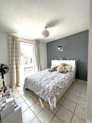 Villa PP T4 91 m²  + garage et dépendance / 859m² de terrain av piscine