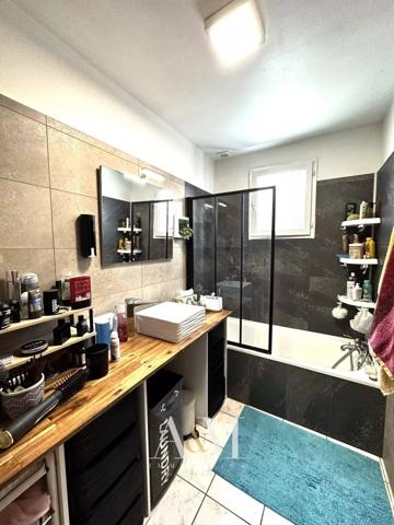Villa PP T4 91 m²  + garage et dépendance / 859m² de terrain av piscine