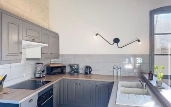 Appartement à vendre    3 pièces •  Uzès