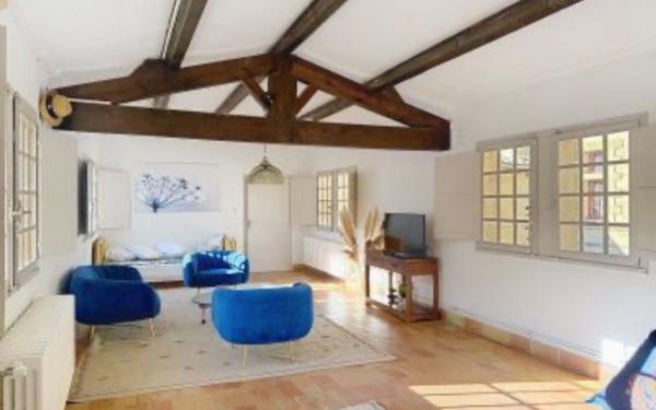 Appartement à vendre    3 pièces •  Uzès