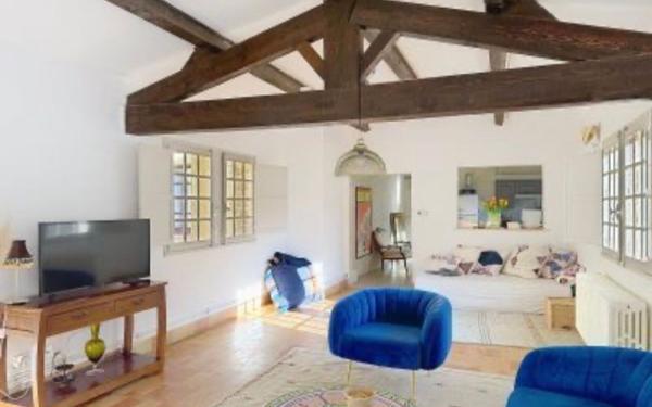 Appartement à vendre    3 pièces •  Uzès