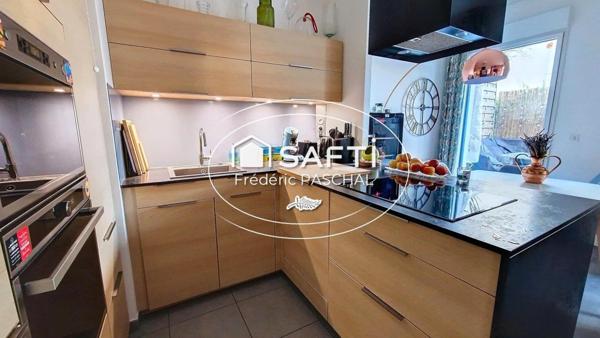 Appartement 3 pièces, 2 chambres - Terrasse de 33 m² + 2 Parkings