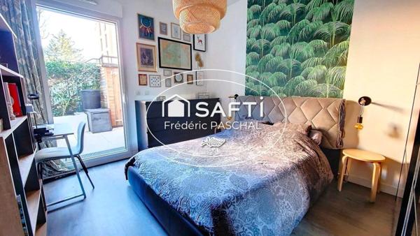 Appartement 3 pièces, 2 chambres - Terrasse de 33 m² + 2 Parkings