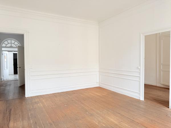 APPARTEMENT/BUREAU ST MICHEL
