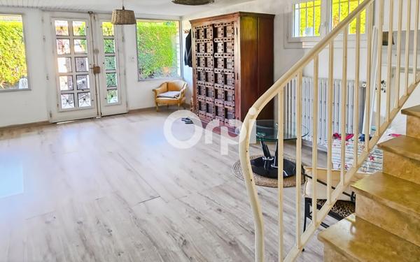 Maison à vendre    8 pièces •  Survilliers