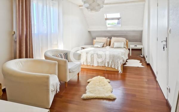 Maison à vendre    8 pièces •  Survilliers