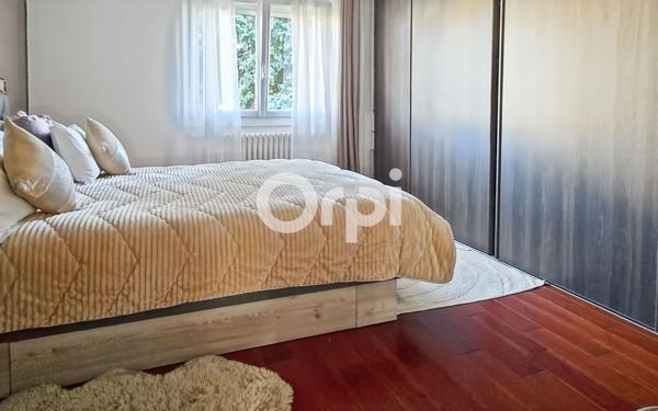 Maison à vendre    8 pièces •  Survilliers