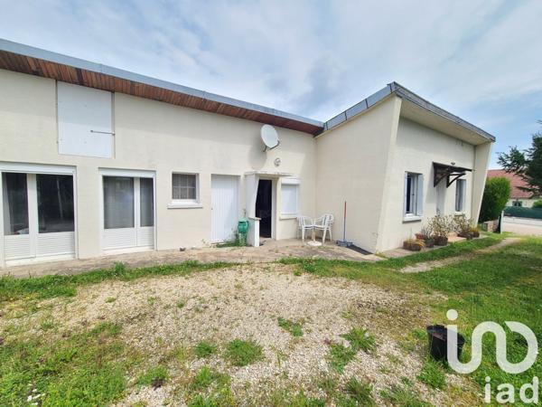 Maison 3 pièces de 75 m² à Saint-Benoist-sur-Vanne (10160)