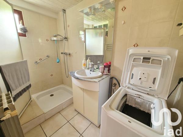 Maison 3 pièces de 75 m² à Saint-Benoist-sur-Vanne (10160)