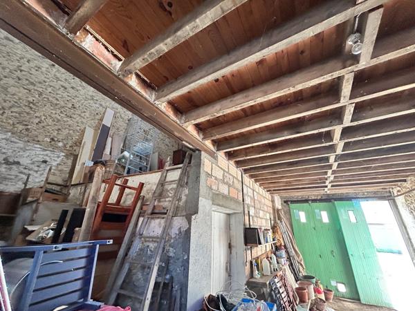 Ollainville (91340) COEUR DE VILLE OLLAINVILLE LA ROCHE 150 m2 utiles
