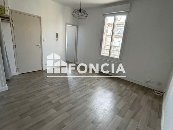 Location Appartement 3 pièces 56.08 m² - 1er ETAGE - PORTE 2 Niort 79000