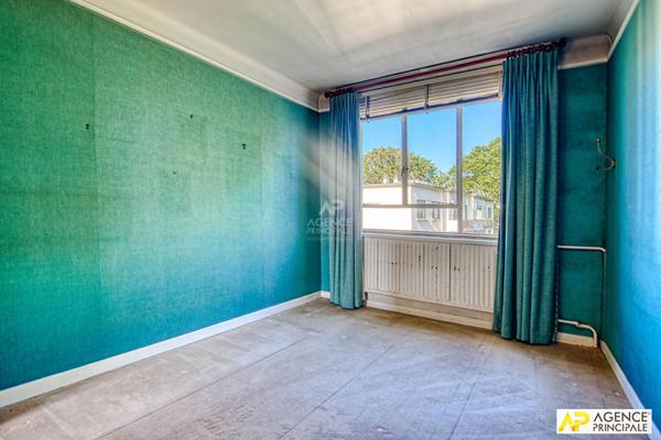 Versailles Clagny Appartement 186.93 m² carrez situé au 4ème et dernier étage avec ascenseur, balcons filants, cave et parking en sous-sol €990 000 ** - Référence 27507