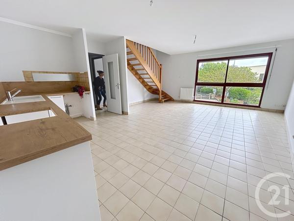 Immeuble à vendre  200 m2 GUILVINEC - 29