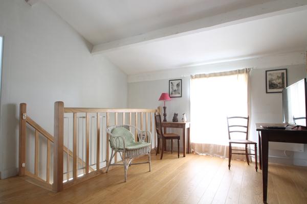 Rouillac (16170) CHARENTAISE 4 CHAMBRES, PISCINE ET JARDIN