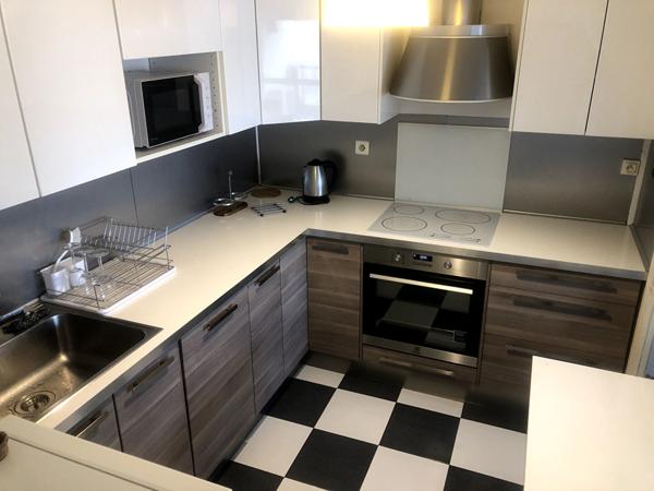 Jolie T2 en étage élevé de 51m2 avec terrasse de 10m2