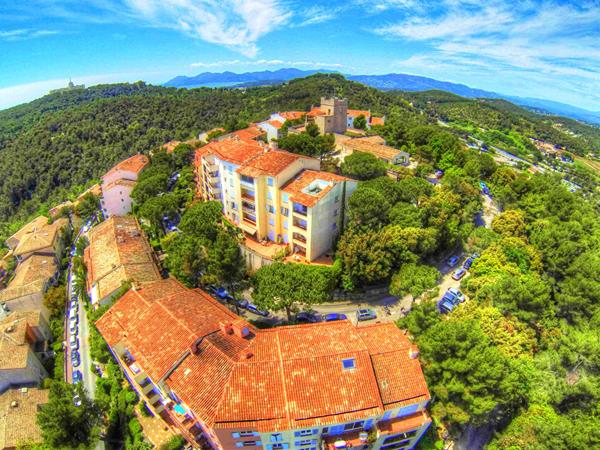 MOUGINS LE HAUT / COUP DE COEUR / STYLE ARCHITECTE